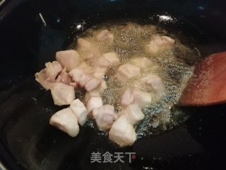 新版红烧肉的做法步骤：3