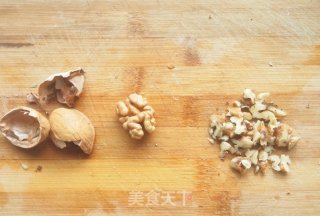 既可以当减肥早餐吃又可以当下午甜点消灭家里剩余南瓜～南瓜奶昔的做法步骤：6
