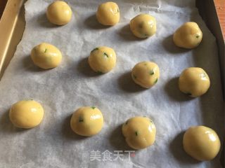 香葱咸桃酥的做法步骤：7