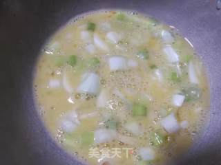 鸡蛋炒饼的做法步骤：3