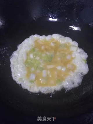 鸡蛋炒饼的做法步骤：4