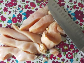 干炸鸡肉丸的做法步骤：1