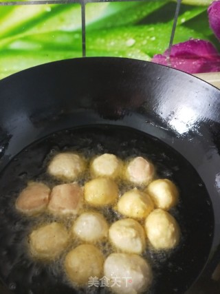 干炸鸡肉丸的做法步骤：9