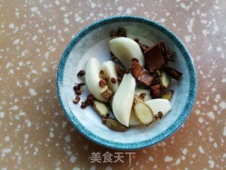毛芋烧肉的做法步骤：3