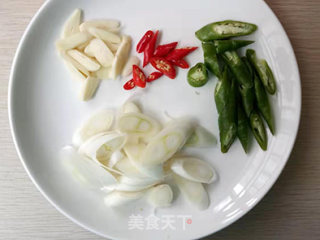 雪菜鸡肉农大酱汤的做法步骤：6