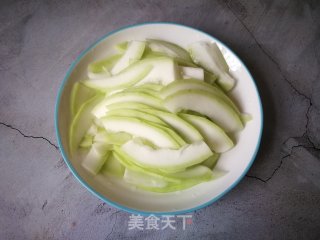 清炒葫芦片的做法步骤：2