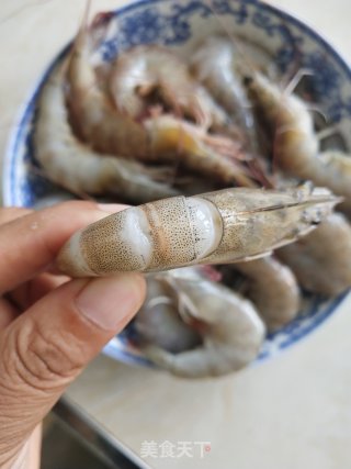 茄汁大虾的做法步骤：2
