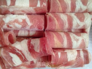 水煮肥牛肉的做法步骤：1