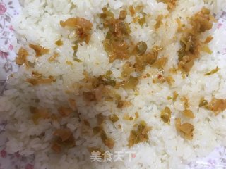 榨菜油条蒸饭的做法步骤：2