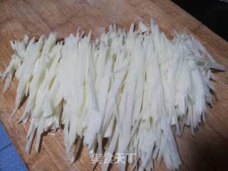 蒜香土豆丝的做法步骤：2