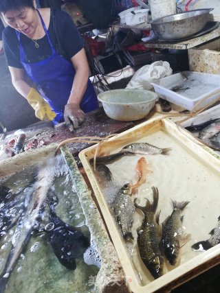 鲫鱼香菇豆腐汤的做法步骤：1
