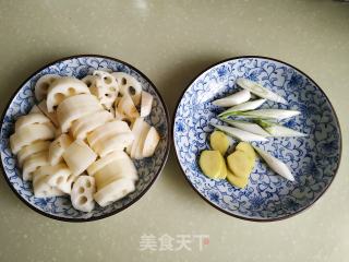莲藕炖排骨的做法步骤：4