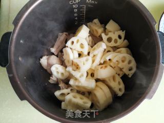 莲藕炖排骨的做法步骤：8