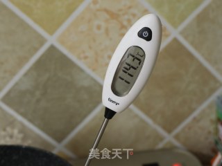 莲蓉广式月饼（含转化糖浆、莲蓉馅做法）的做法步骤：7