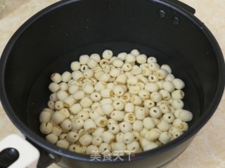 莲蓉广式月饼（含转化糖浆、莲蓉馅做法）的做法步骤：11