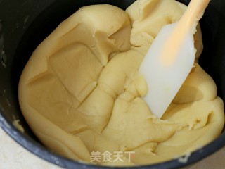 莲蓉广式月饼（含转化糖浆、莲蓉馅做法）的做法步骤：17