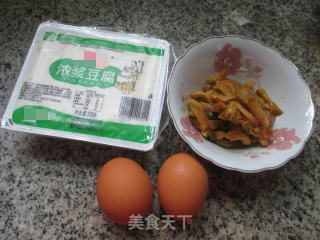 榨菜丝鸡蛋豆腐汤的做法步骤：1