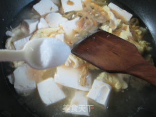 榨菜丝鸡蛋豆腐汤的做法步骤：7