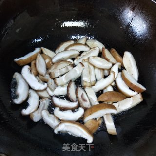 韭菜香菇炒蛋的做法步骤：6