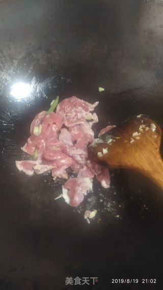 瘦肉炒四月豆的做法步骤：7