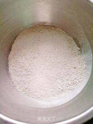自制红薯粉皮的做法步骤：1