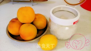 黄桃罐头的做法步骤：1