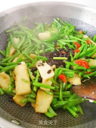 空心菜梗炒午餐肉的做法步骤：7