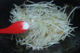 #榨菜#榨菜炒豆芽的做法步骤：4