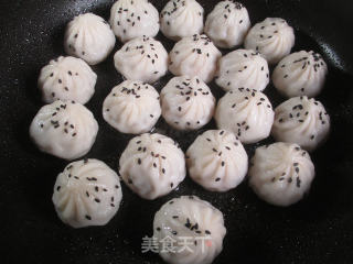 生煎小笼包（三鲜馅）的做法步骤：5