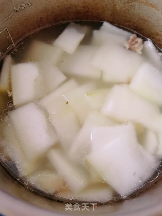 冬瓜排骨汤的做法步骤：7