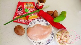 榨菜鸡丝的做法步骤：1