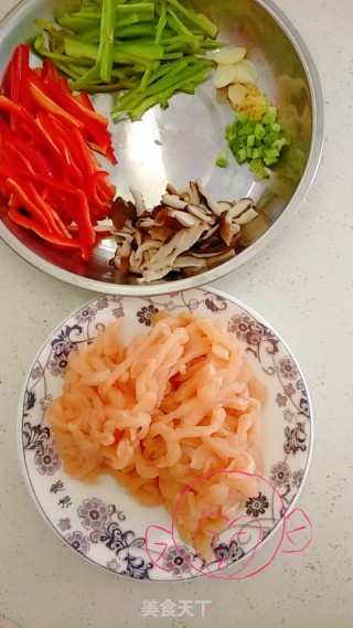 榨菜鸡丝的做法步骤：3
