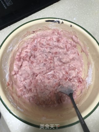 西瓜煎饼的做法步骤：2