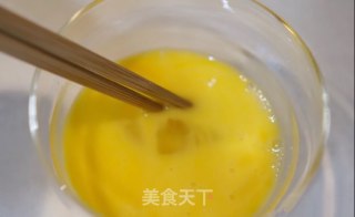 臭豆腐炒鸡蛋的做法步骤：3