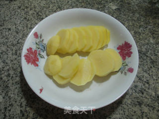 开洋芹菜土豆丸子的做法步骤：4