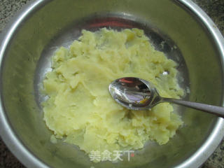 开洋芹菜土豆丸子的做法步骤：7
