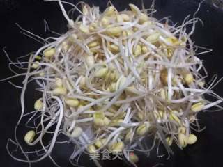 素炒豆芽的做法步骤：4