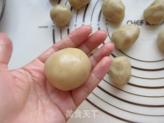 椰蓉月饼的做法步骤：6