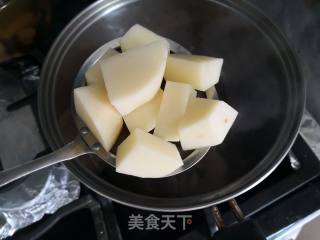 土豆焖排骨的做法步骤：11