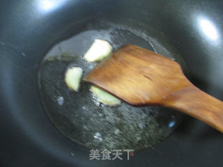 螃蟹炒年糕的做法步骤：4