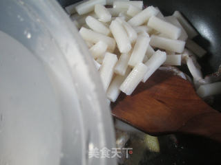 螃蟹炒年糕的做法步骤：7