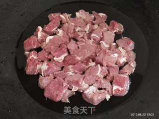 西红柿焖牛肉的做法步骤：4