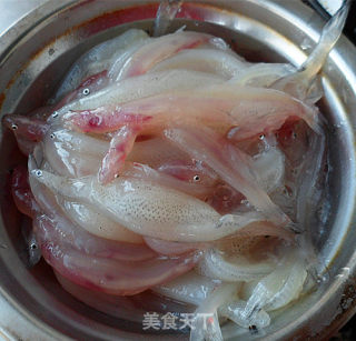 香酥面鱼的做法步骤：1