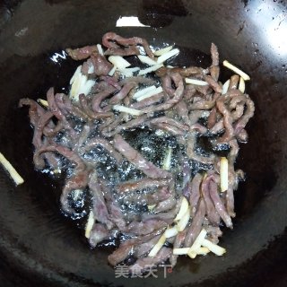 榨菜牛肉盖浇饭的做法步骤：6