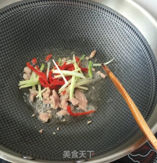 “榨菜”肉丝平菇炒榨菜的做法步骤：14
