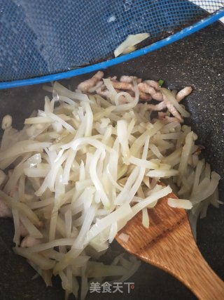 瘦肉炒榨菜的做法步骤：6