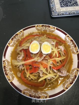 红椒肉丝面的做法步骤：5