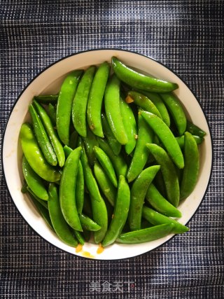 清炒甜豆的做法步骤：5