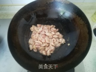 豆豉尖椒炒鸡腿的做法步骤：6