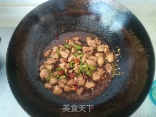 豆豉尖椒炒鸡腿的做法步骤：10